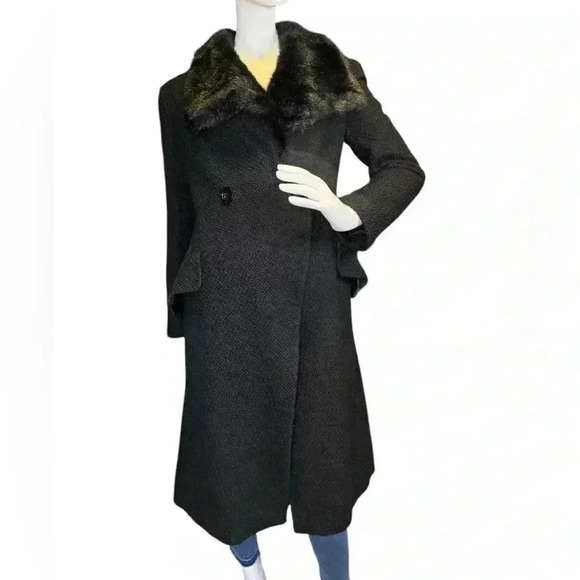 Guess by Marciano unique asymmetrical black wool coat faux fur trim. - Picture 1 of 16